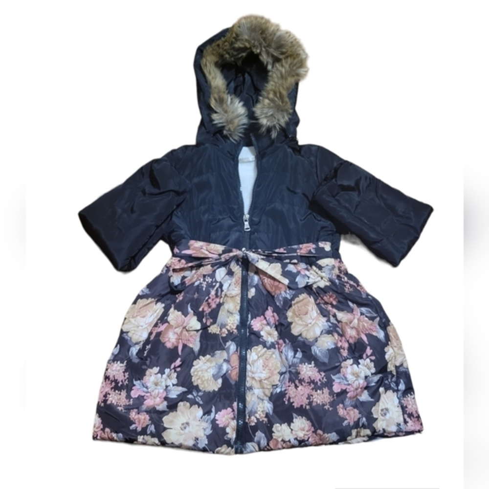 Hooded‎ Jacket with Belt